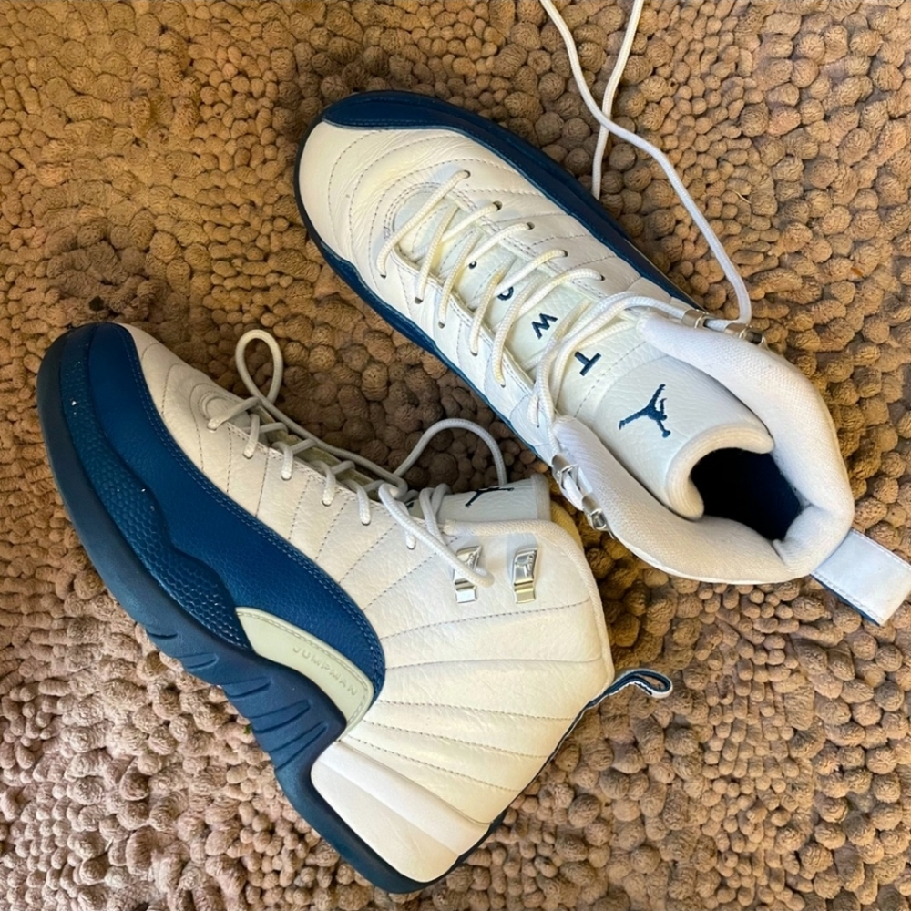Jordan Shoes - Picture 4 of 4
